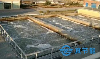 生物濾池法處理污泥，控制污泥的臭味